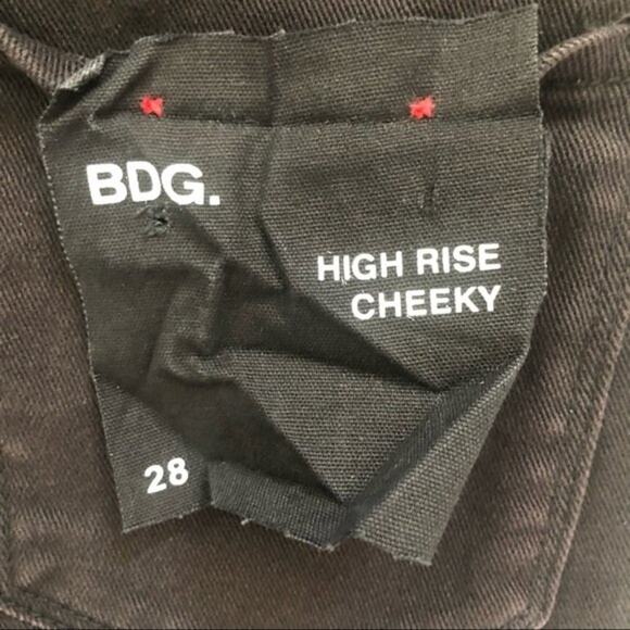 BDG Shorts Women's 28 Black High‑Rise Cheeky Studded Denim Cutoff Edgy Summer - Picture 9 of 11